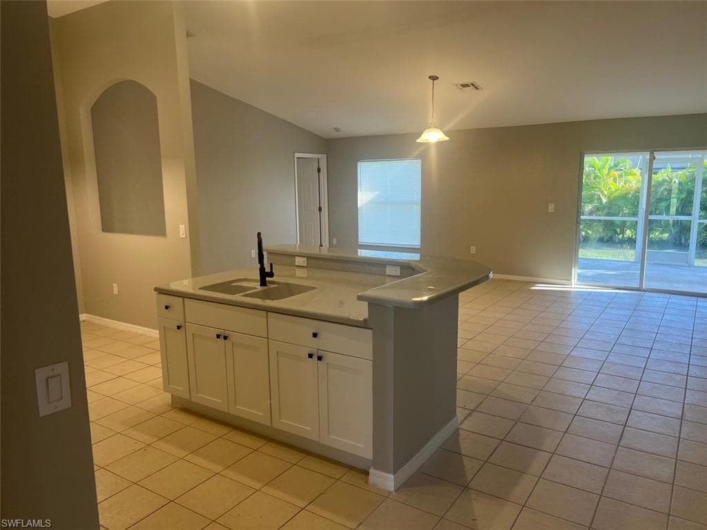 4015 6th ST SW, LEHIGH ACRES FL 33976-3