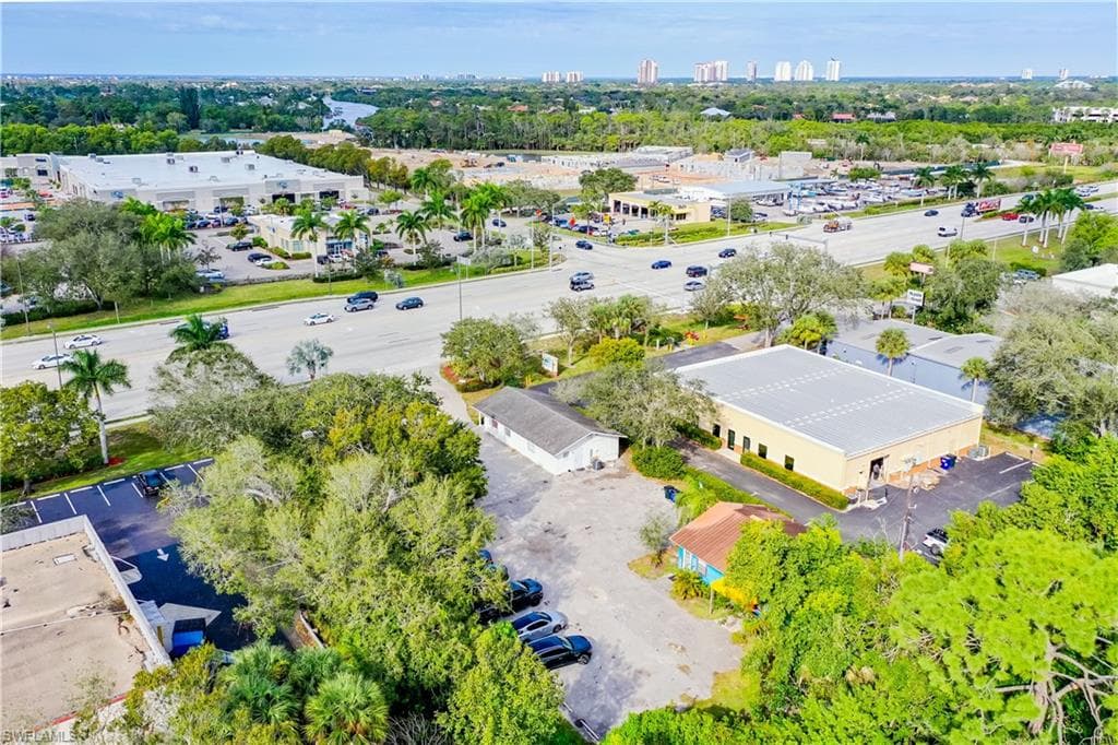 27831-835 Tamiami TRL, BONITA SPRINGS FL 34134-1