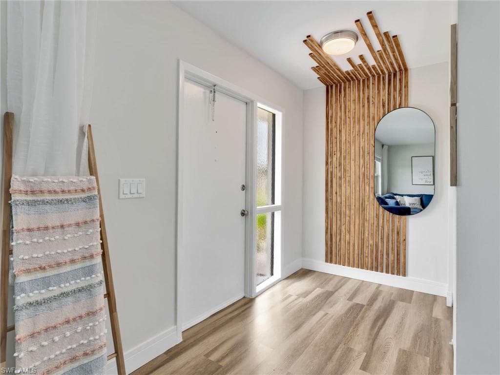 3511 Santiago Way, NAPLES FL 34105-5