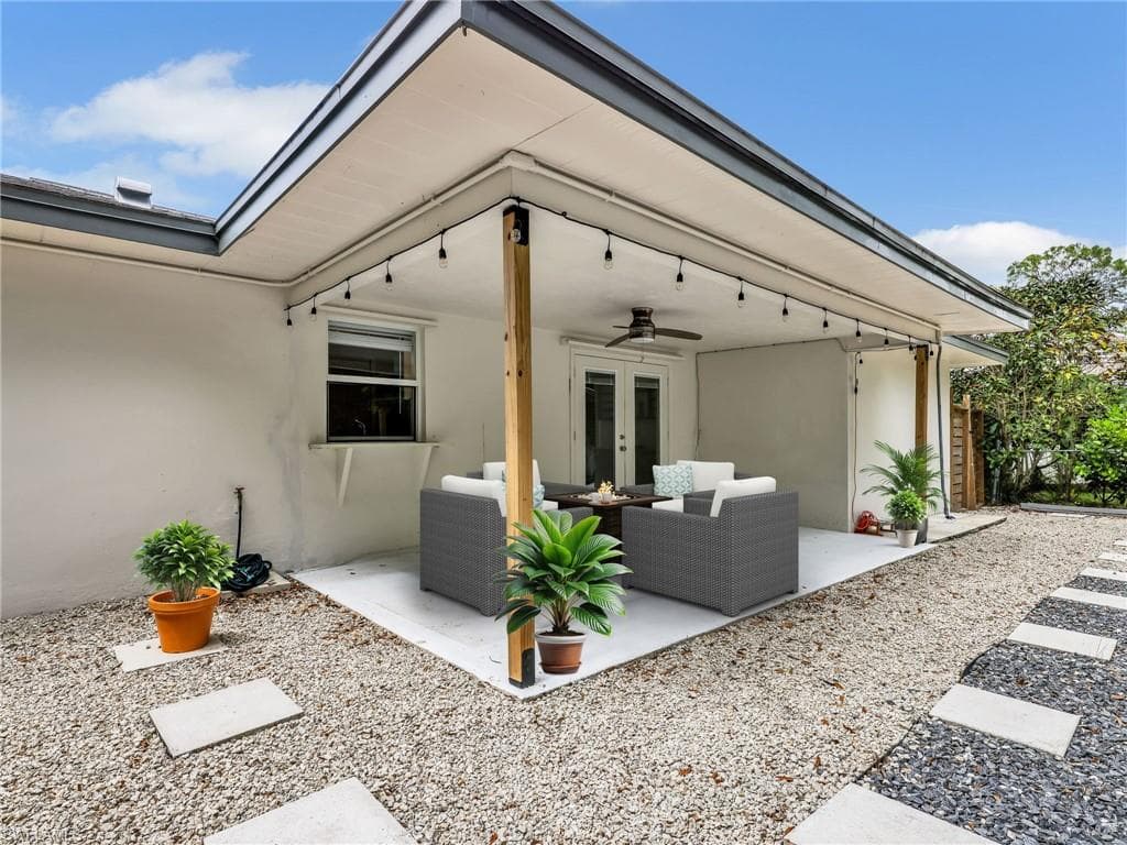 3511 Santiago Way, NAPLES FL 34105-31