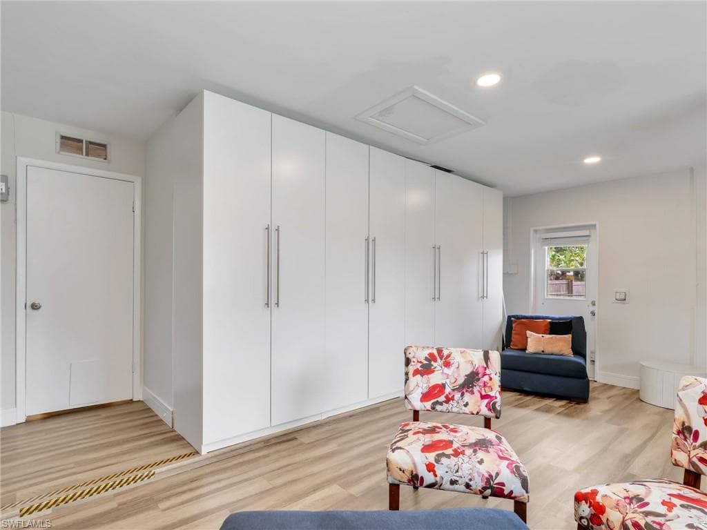 3511 Santiago Way, NAPLES FL 34105-27