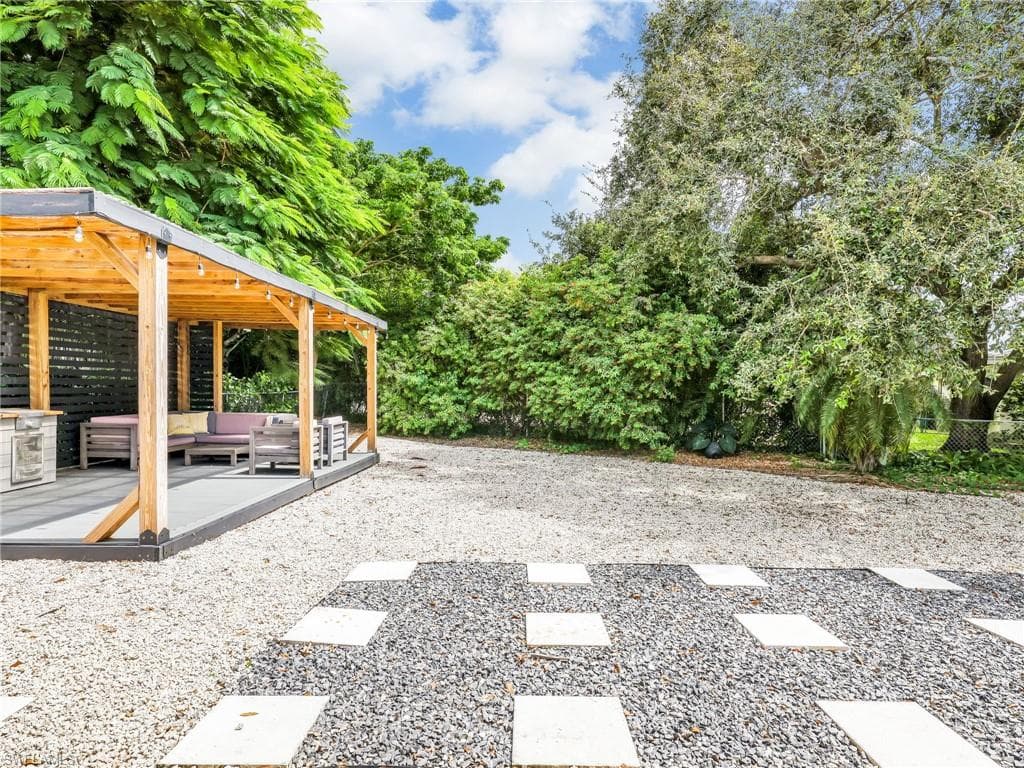 3511 Santiago Way, NAPLES FL 34105-29