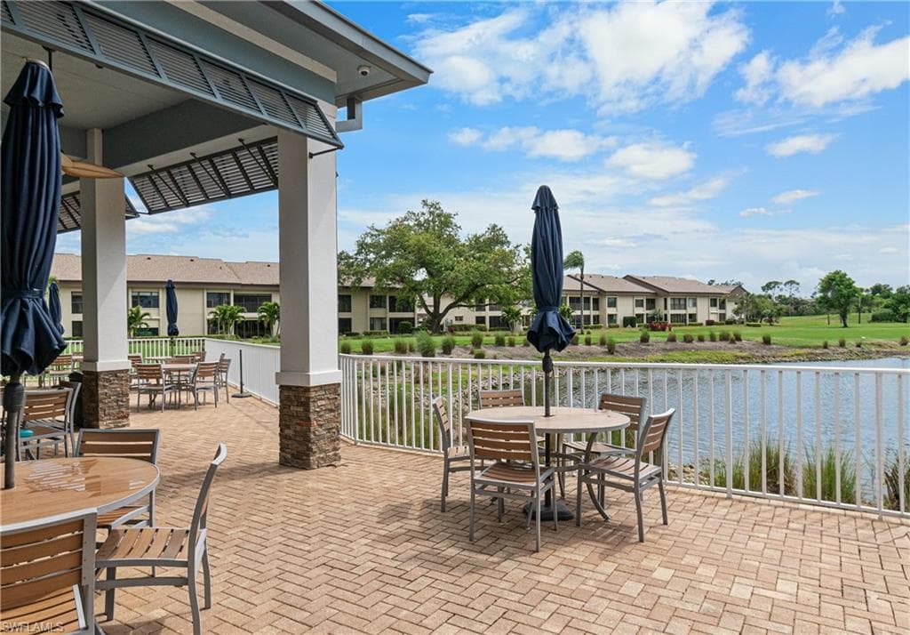 5905 Trailwinds DR # 824, FORT MYERS FL 33907-39