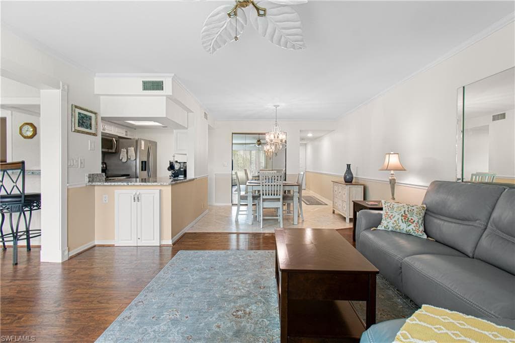 5905 Trailwinds DR # 824, FORT MYERS FL 33907-24