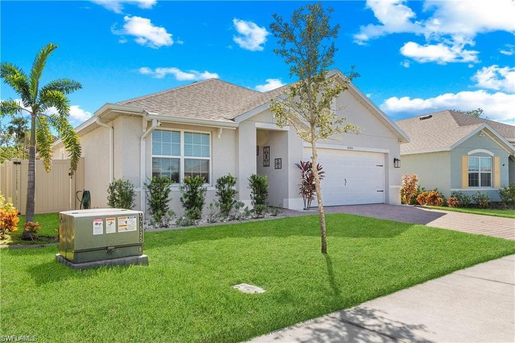 8880 Cascade Price CIR, NORTH FORT MYERS FL 33917-3