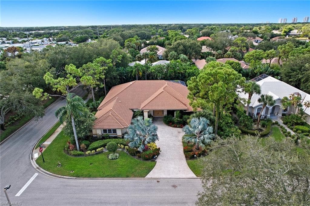 3481 Wild Indigo LN, BONITA SPRINGS FL 34134-1