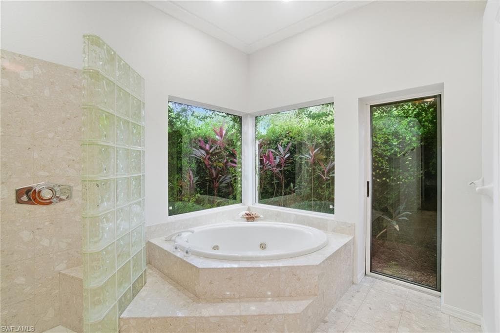 3481 Wild Indigo LN, BONITA SPRINGS FL 34134-12