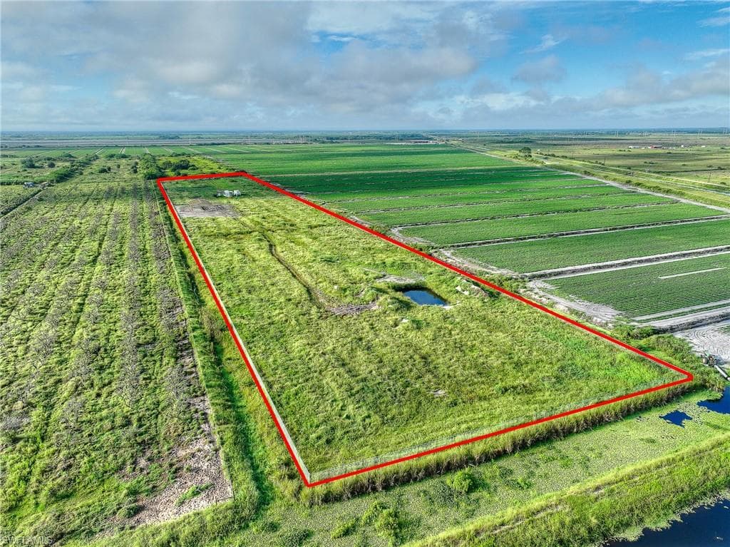 7050 6th RD, LABELLE FL 33935-6