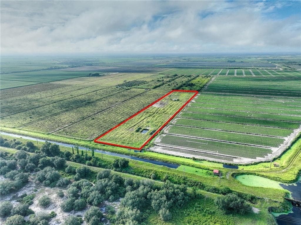 7050 6th RD, LABELLE FL 33935-4