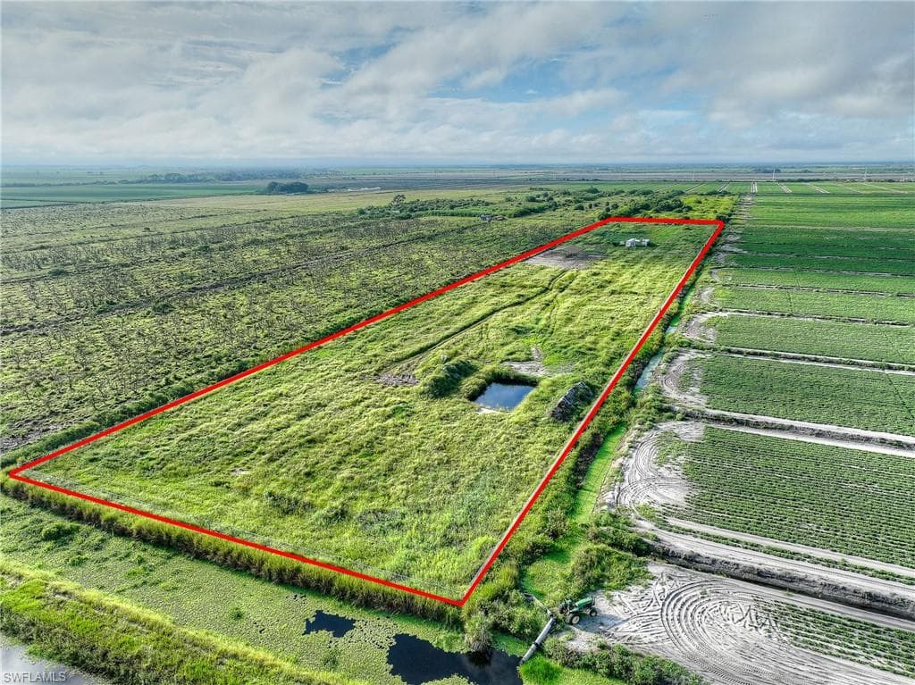 7050 6th RD, LABELLE FL 33935-7
