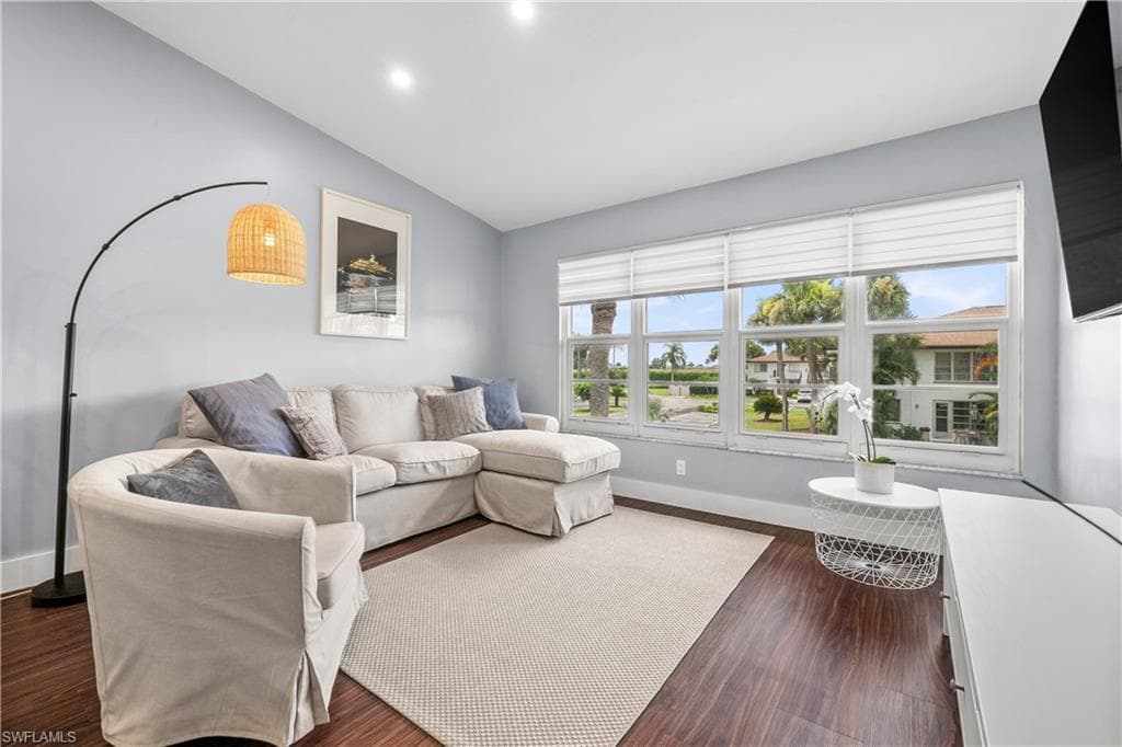 3504 ANTARCTIC CIR S-4