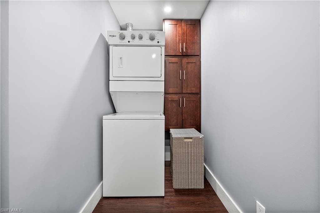 3504 ANTARCTIC CIR S-19
