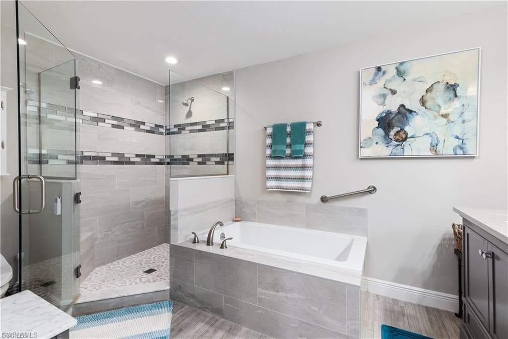 1203 N Brandywine CIR, FORT MYERS FL 33919-22