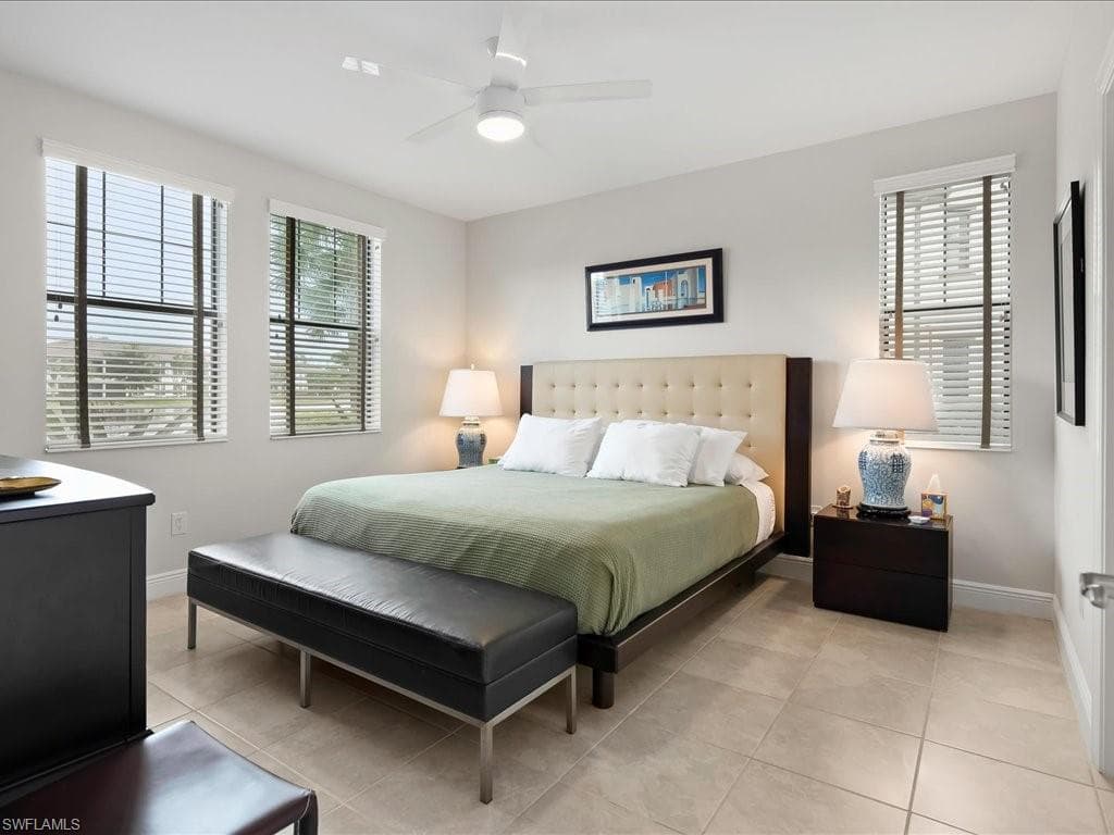 15102 Palmer Lake CIR # 105, NAPLES FL 34109-9