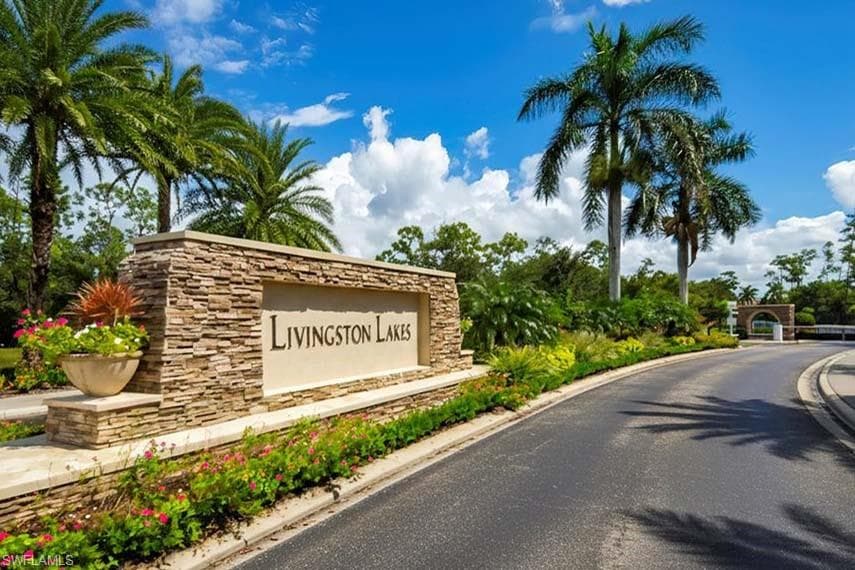 15102 Palmer Lake CIR # 105, NAPLES FL 34109-36