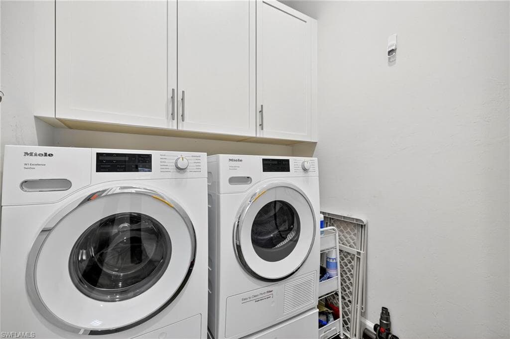 6541 Dominica DR # 201, NAPLES FL 34113-26