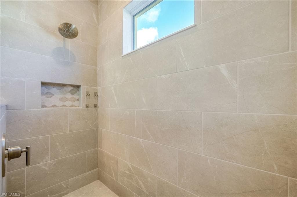 8770 Pigeon Ky, FORT MYERS FL 33908-16