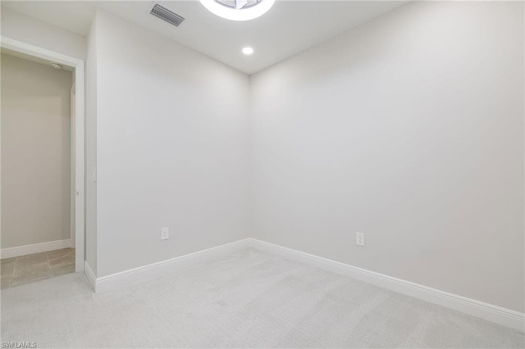 8770 Pigeon Ky, FORT MYERS FL 33908-29