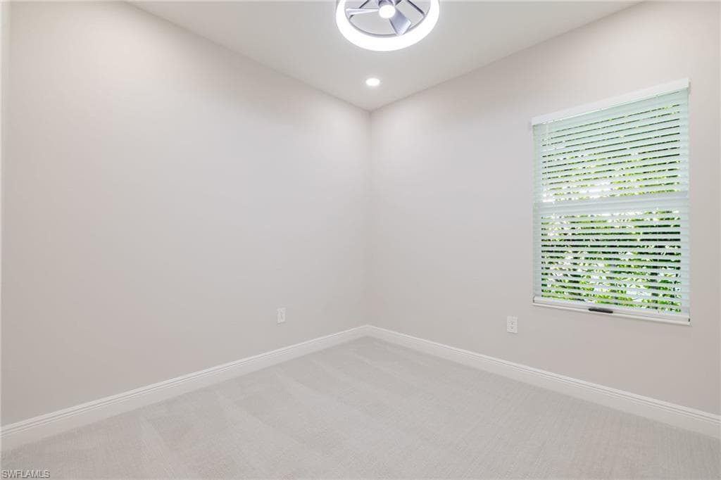 8770 Pigeon Ky, FORT MYERS FL 33908-28