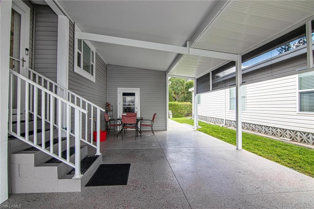 417 Snead DR, NORTH FORT MYERS FL 33903-2