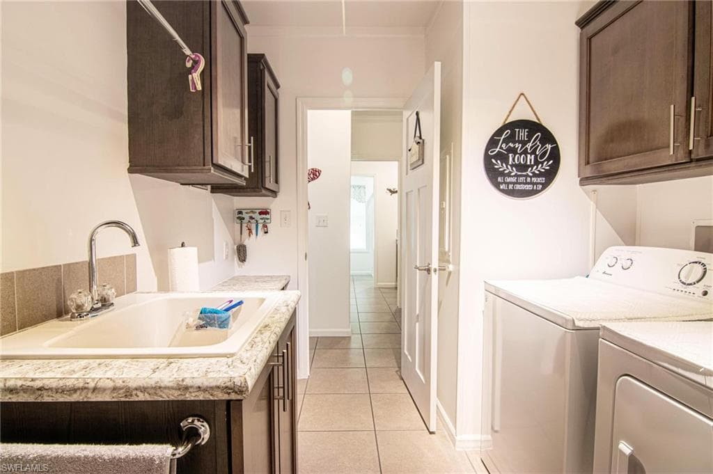 417 Snead DR, NORTH FORT MYERS FL 33903-34