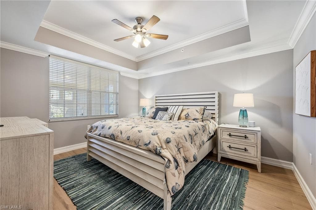 1886 Tarpon Bay DR S # 301, NAPLES FL 34119-4