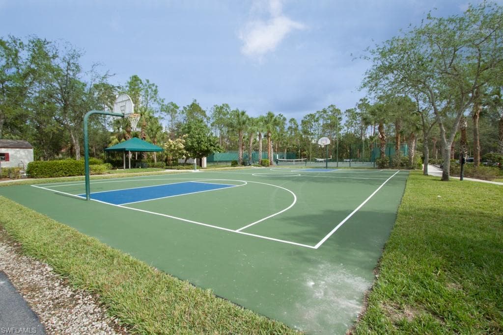 1886 Tarpon Bay DR S # 301, NAPLES FL 34119-32