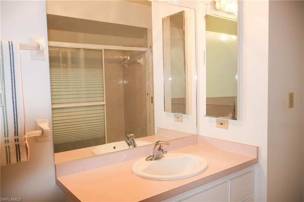 18122 Sandy Pines CIR, NORTH FORT MYERS FL 33917-19