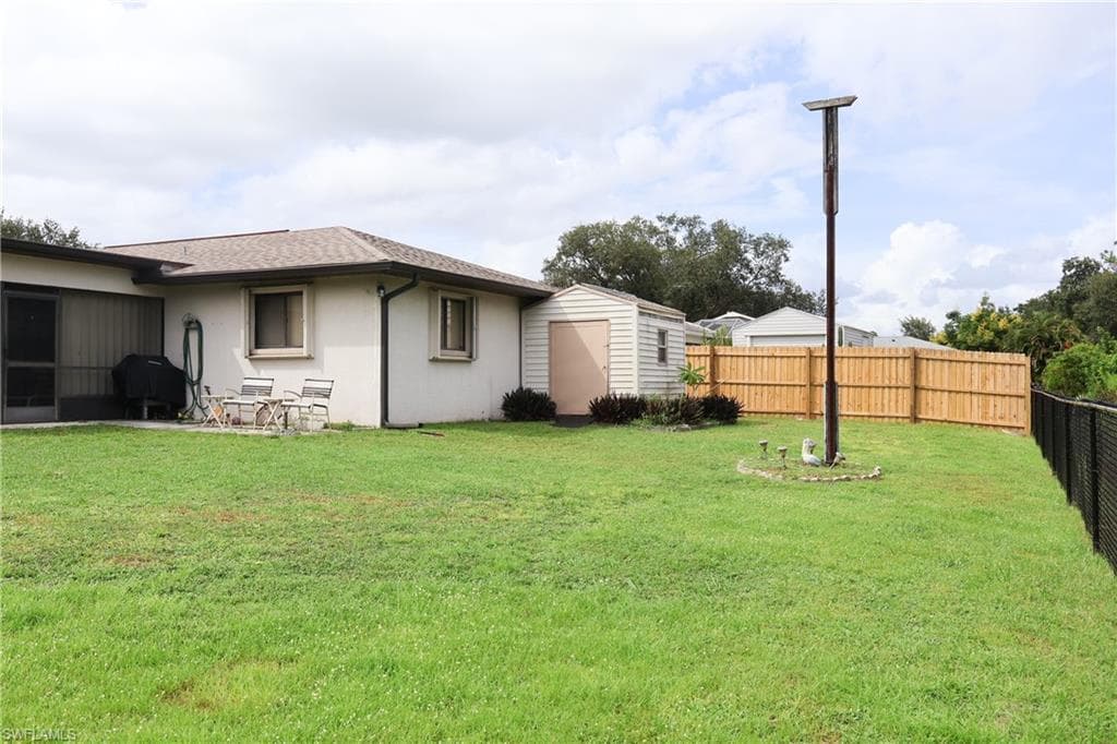 18122 Sandy Pines CIR, NORTH FORT MYERS FL 33917-23