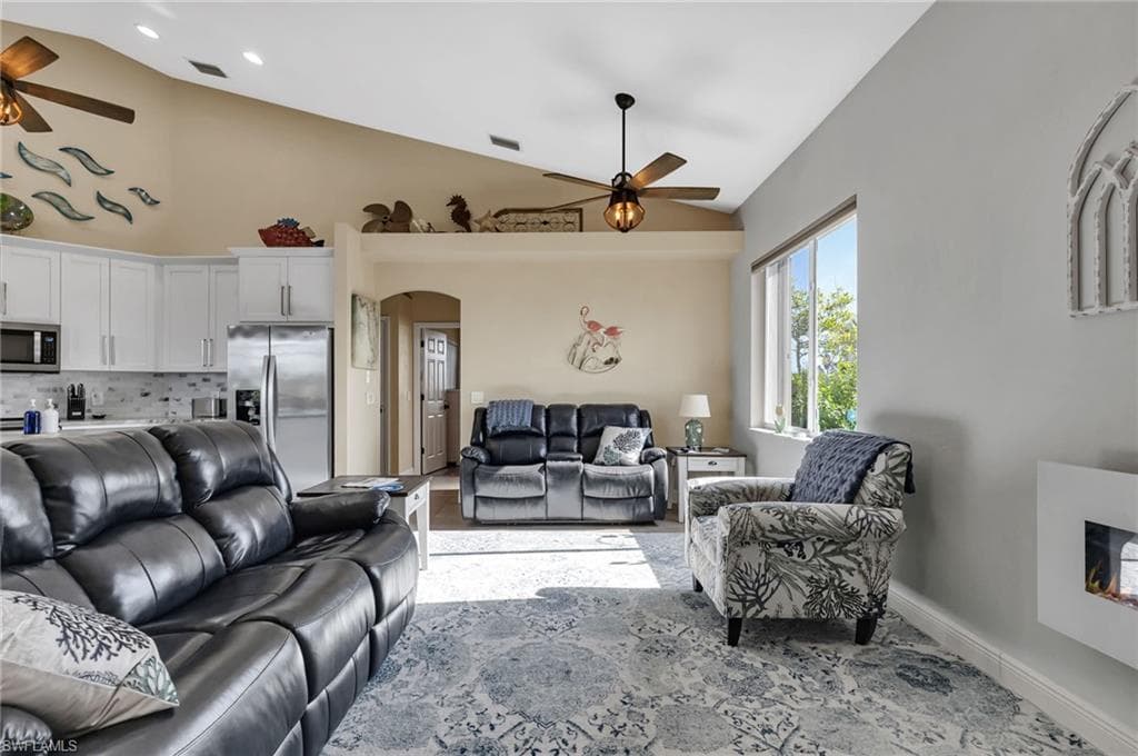 10127 Lebanon DR, PORT CHARLOTTE FL 33918-21