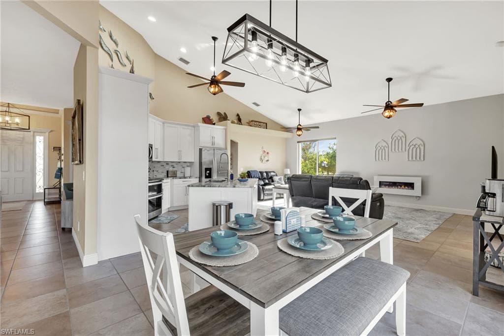 10127 Lebanon DR, PORT CHARLOTTE FL 33918-14