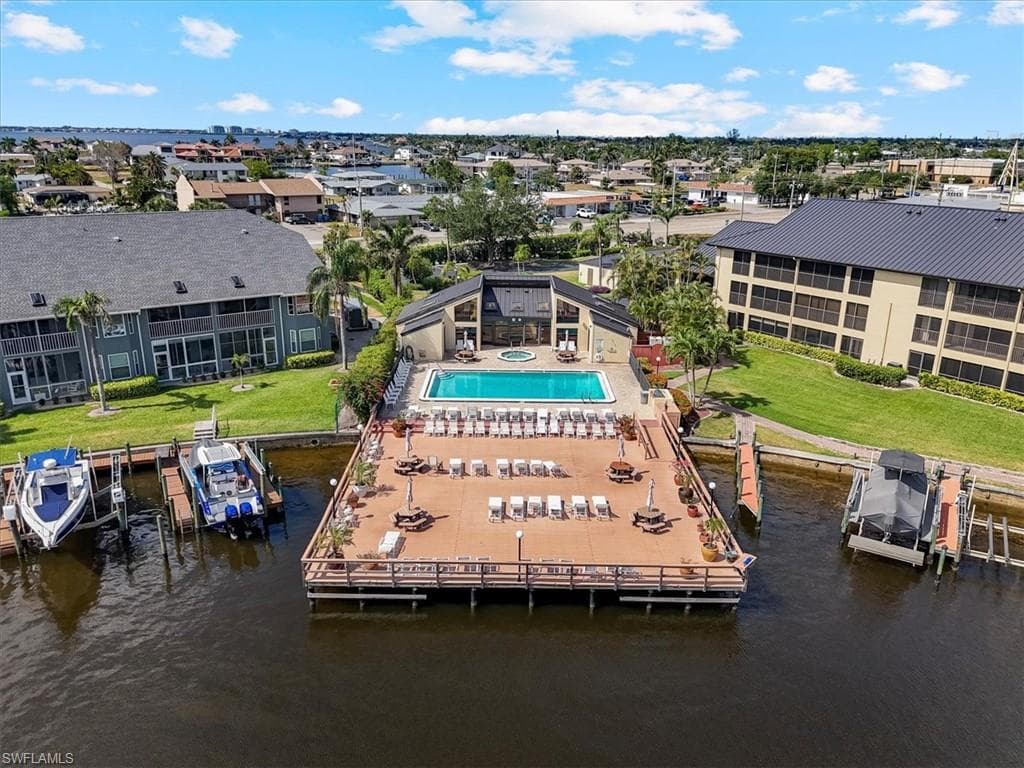 4719 SE 17th PL # 208, CAPE CORAL FL 33904-41