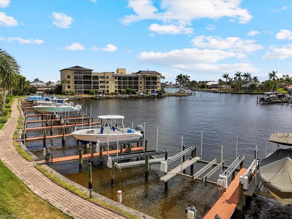 4719 SE 17th PL # 208, CAPE CORAL FL 33904-46