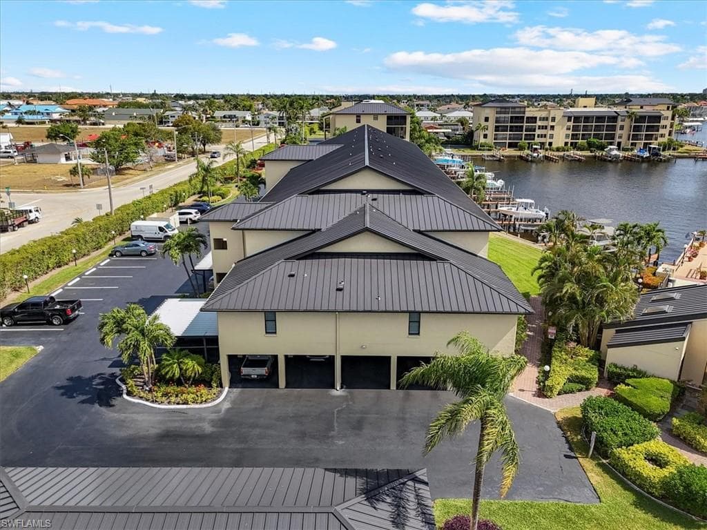 4719 SE 17th PL # 208, CAPE CORAL FL 33904-39