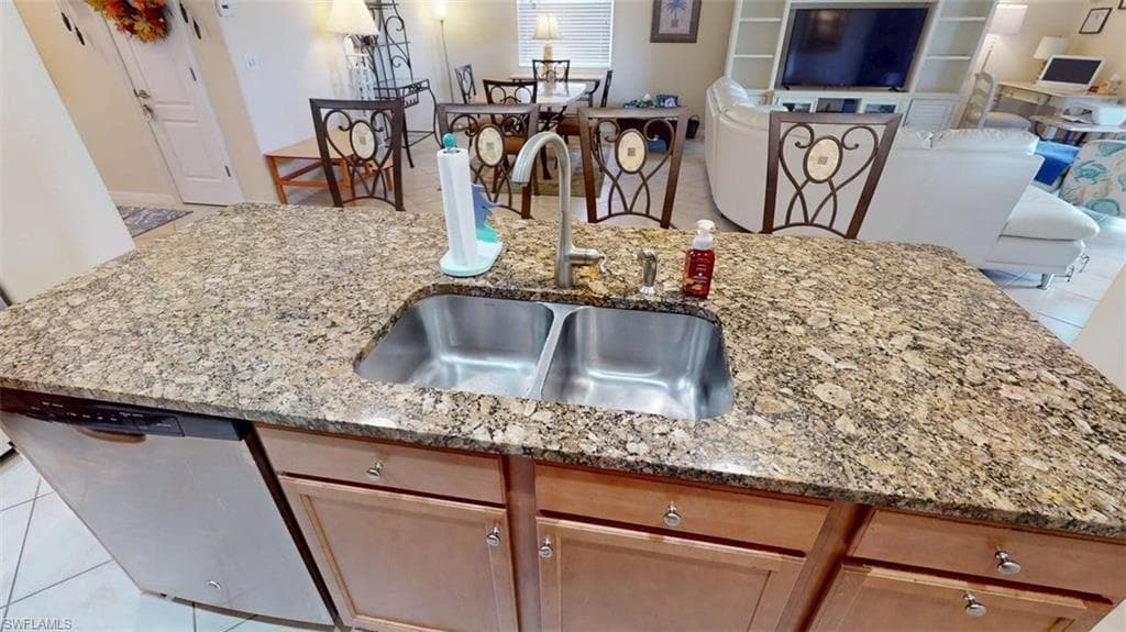 2571 Laurentina LN-13