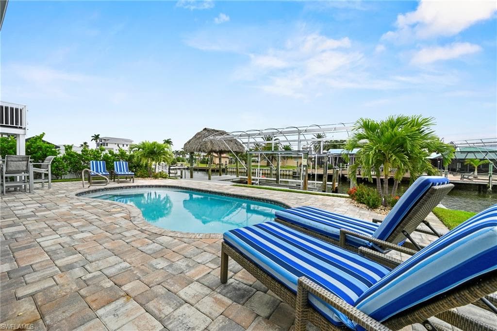 256 Ibis ST, FORT MYERS BEACH FL 33931-5