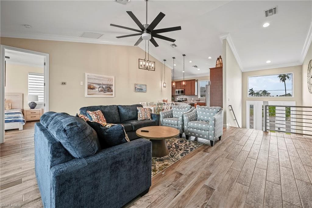 256 Ibis ST, FORT MYERS BEACH FL 33931-16