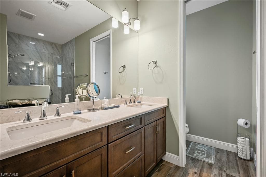 256 Ibis ST, FORT MYERS BEACH FL 33931-25