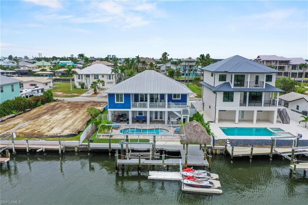 256 Ibis ST, FORT MYERS BEACH FL 33931-2