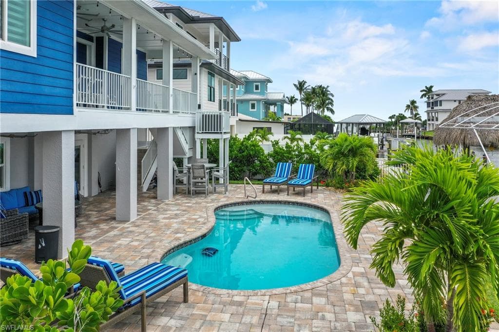 256 Ibis ST, FORT MYERS BEACH FL 33931-4