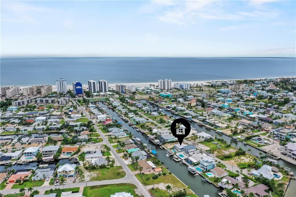 256 Ibis ST, FORT MYERS BEACH FL 33931-8