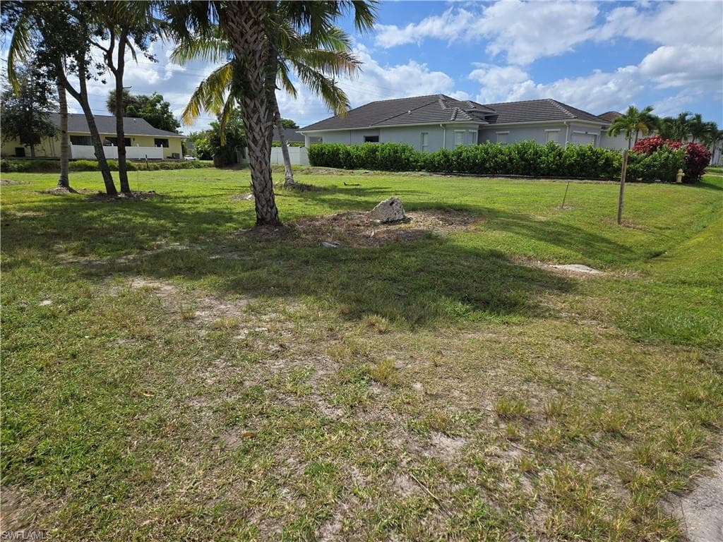 2700 Linda DR, NAPLES FL 34112-4