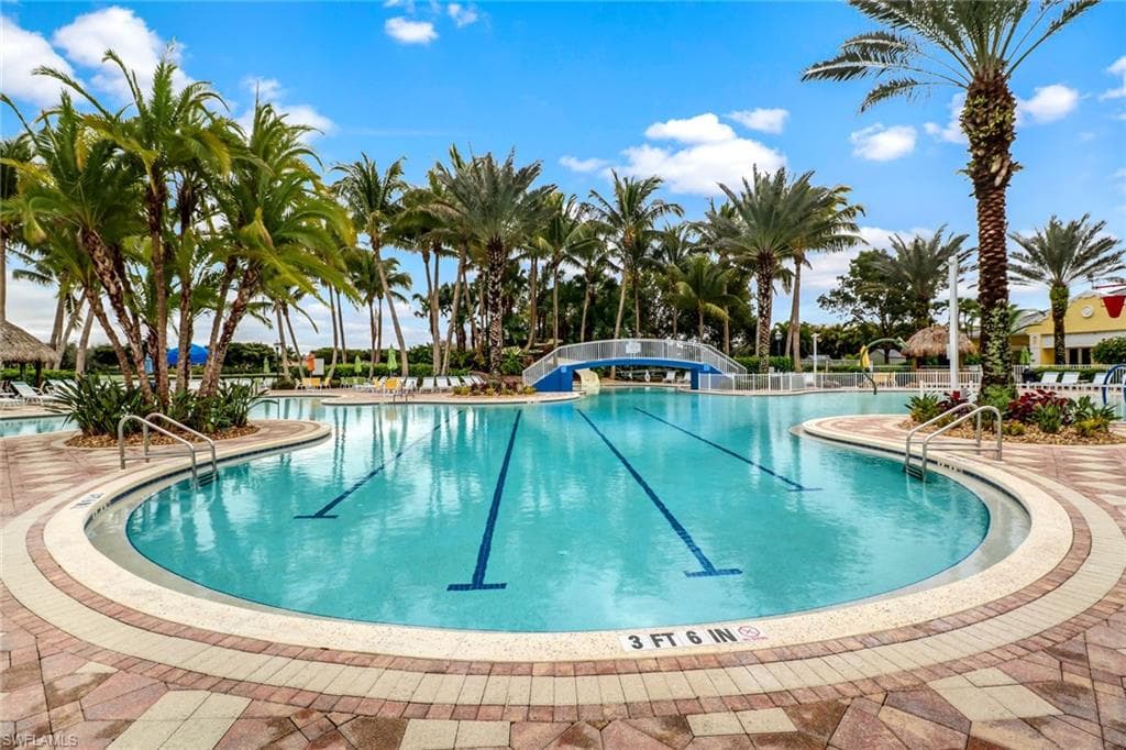 2611 Somerville LOOP # 201, CAPE CORAL FL 33991-28