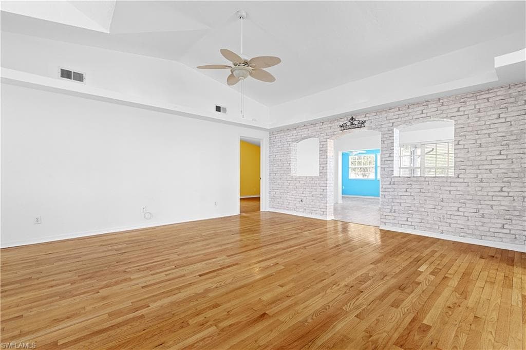 3319 Clubview DR-5