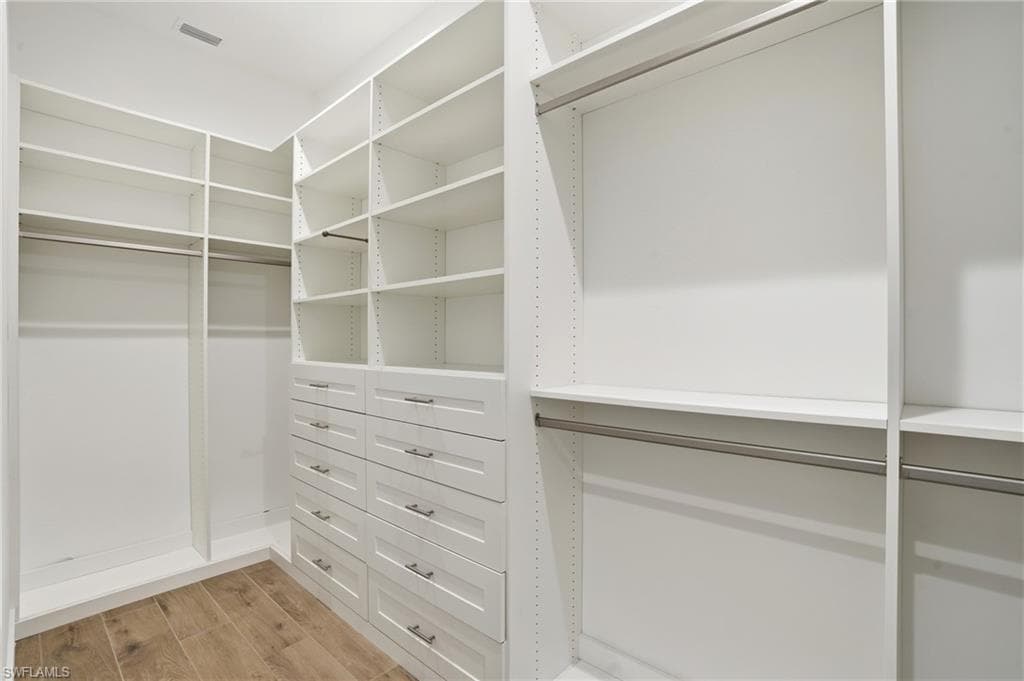 115 Cambria LN, NAPLES FL 34112-14