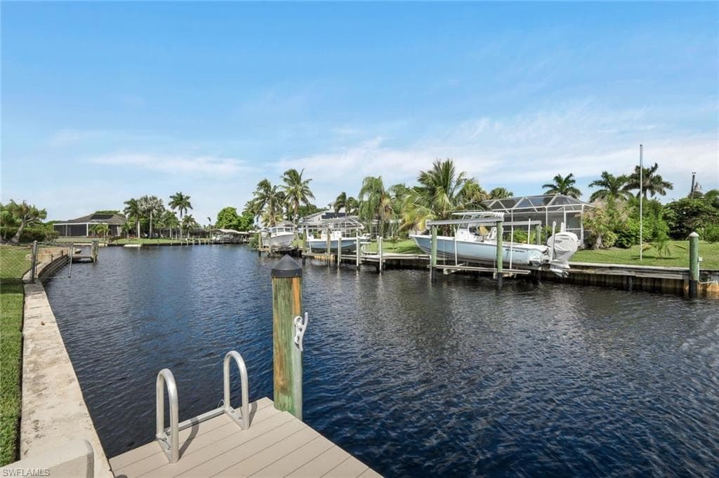 5943 Baker CT, FORT MYERS FL 33919-30