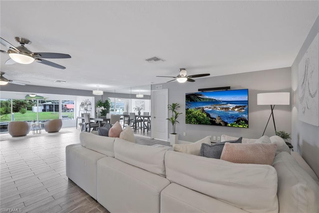 5943 Baker CT, FORT MYERS FL 33919-7