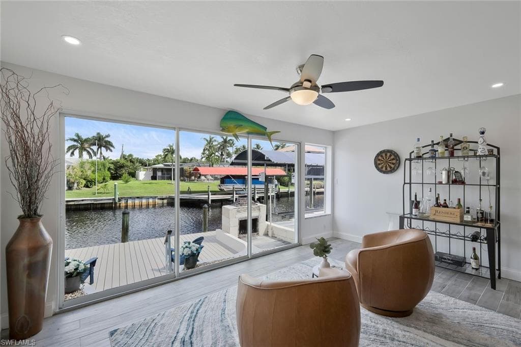 5943 Baker CT, FORT MYERS FL 33919-24