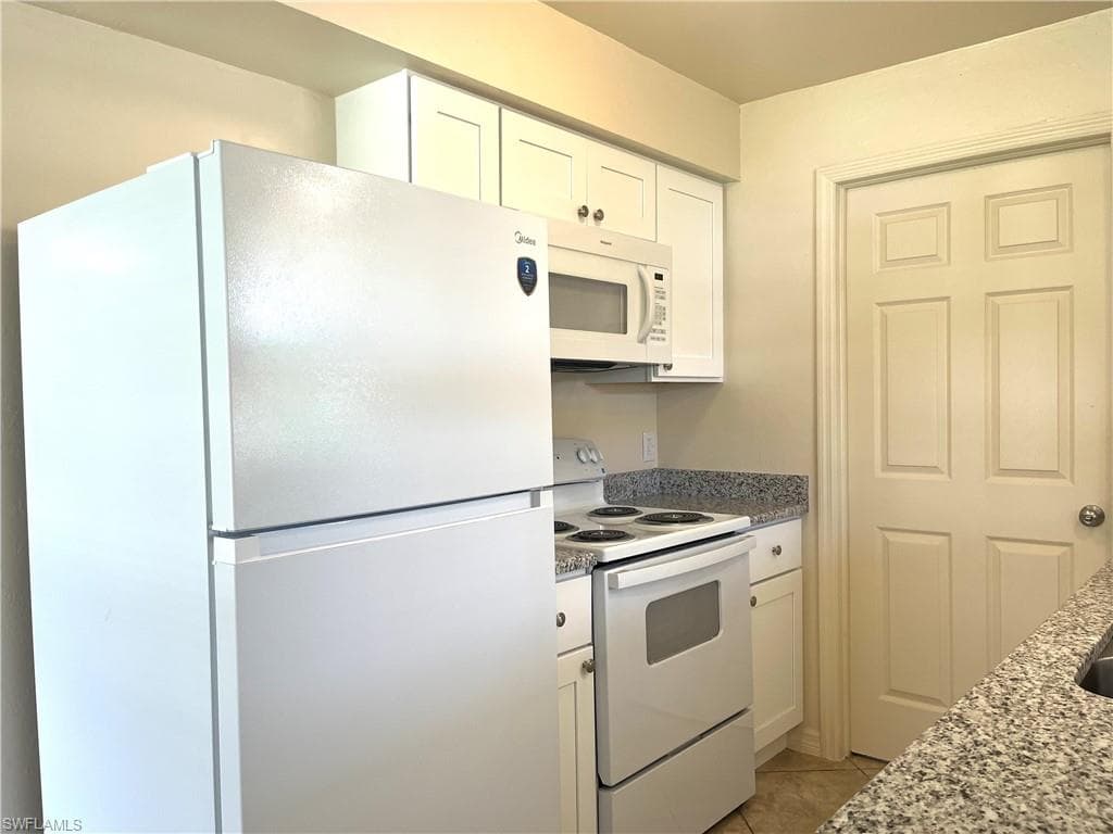 2656 Lime ST, FORT MYERS FL 33916-12