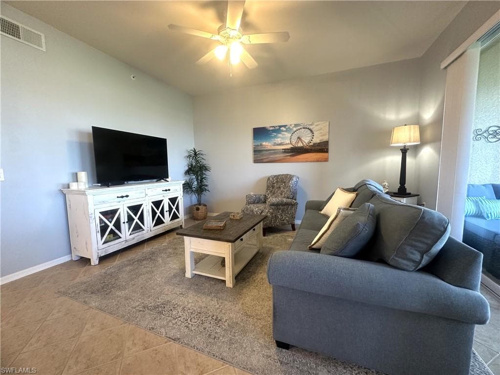 2720 Cypress Trace CIR # 2928, NAPLES FL 34119-12